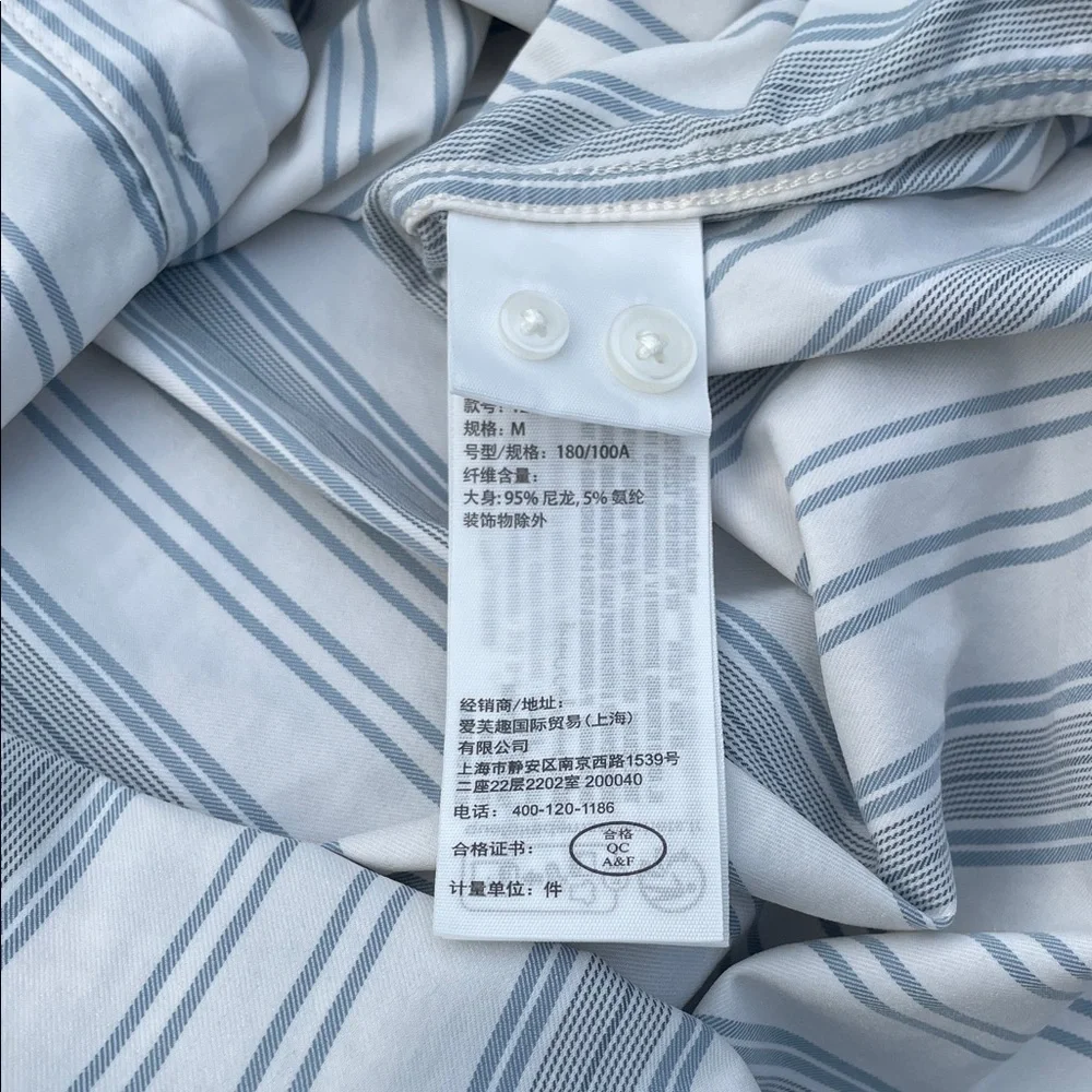 Abercrombie & Fitch Men's Blue and White Striped Shirt - Picture 6 of 8